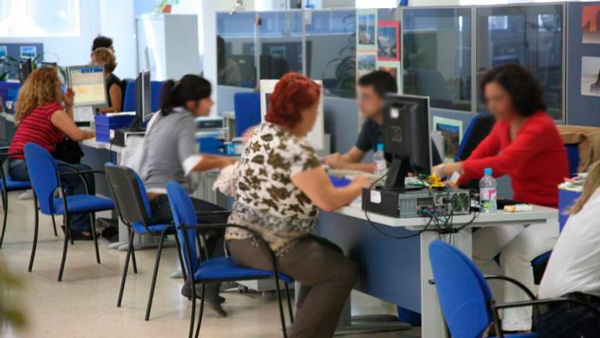 Los datos de paro del mes de abril reflejan una nueva bajada del paro y un nuevo récord de afiliación a la Seguridad Social