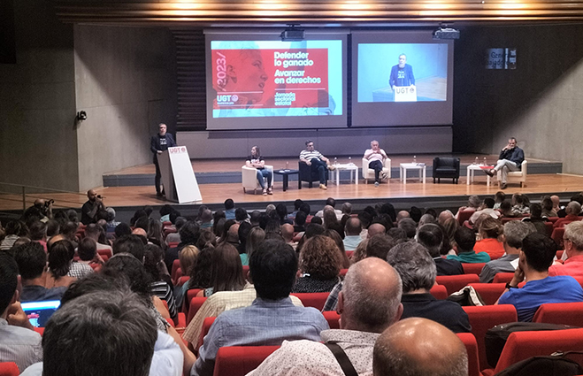 Mariano Hoya llama a salir a la calle para defender un modelo de diálogo y avances sociales