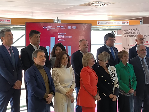 Mariano Hoya resalta la importancia del diálogo social en el sector de la construcción 