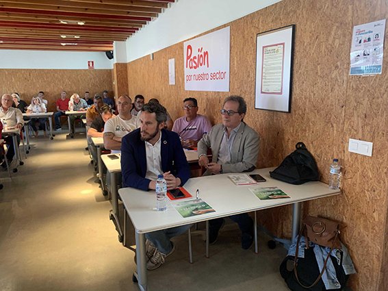 100523 Asamblea jornada Caceres 4