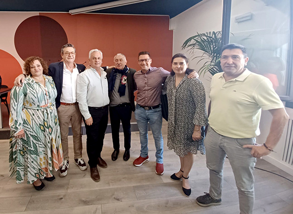 UGT FICA asiste al acto de la firma del V ANEC