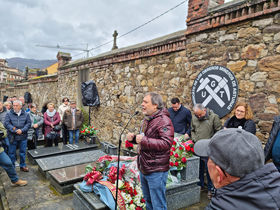 250223 Homenaje a Llaneza 1