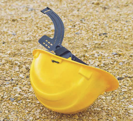 El INSST pone hoy en marcha la campaña “Trabajos en cubiertas: lo importante es bajar con vida”