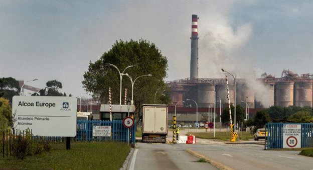 UGT FICA Galicia acoge con satisfacción la confirmación de la sentencia que declaraba la nulidad del ERE de Alcoa