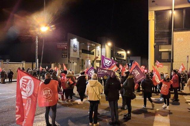 Seguimiento masivo en la segunda jornada de huelga de conservas de pescado