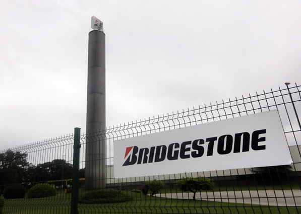 El comité de Bridgestone pide a la empresa que detalle por escrito sus propuestas de mejora para evitar el conflicto
