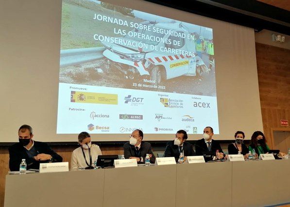 Pilar Ituero muestra su preocupación por la alta siniestralidad en la conservación de carreteras