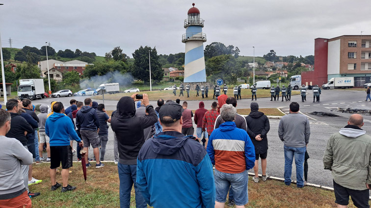 220620 Huelga metal cantabria1