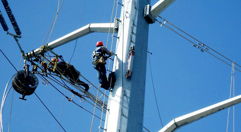 UGT FICA Extremadura denuncia el despido de representantes de los trabajadores por parte de Cobra Instalaciones y Servicios