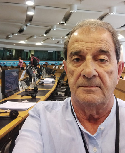 Víctor Fernández asiste al pleno de la Comisión Consultiva de Transformaciones Industriales