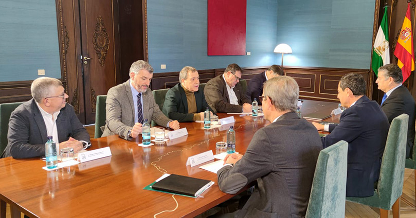 UGT FICA se reúne con el presidente de la Junta de Andalucía