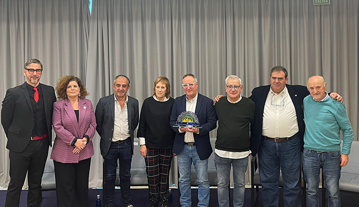 Marcial Mouzo, premio «Rogelia Mariña» por su compromiso con la comunicación