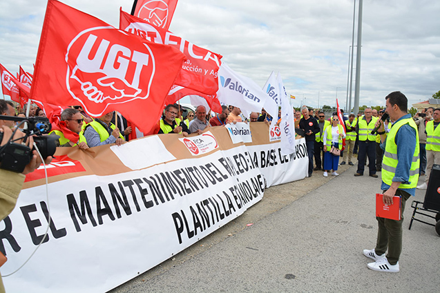 Trabajadores de KBR de la Base de Morón se concentran mañana en defensa del empleo 