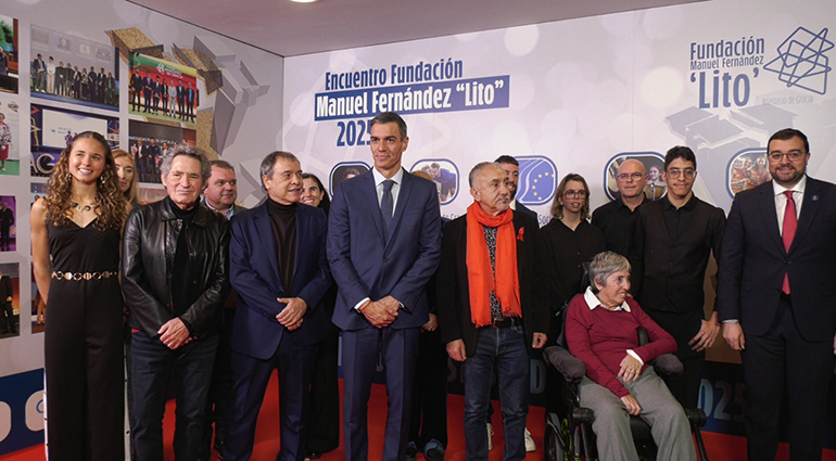 Mariano Hoya destaca el compromiso social, la solidaridad, la preservación de la memoria y la defensa de la democracia como valores de la Fundación Manuel Fernández, Lito