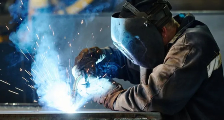 Más de 15.000 trabajadores y trabajadoras del Metal de Ciudad Real están llamados hoy a la huelga indefinida