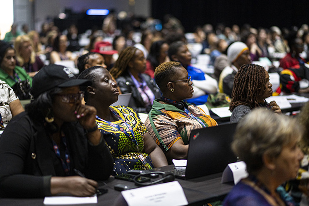 041125 Congreso Industriall Apertura delegados as