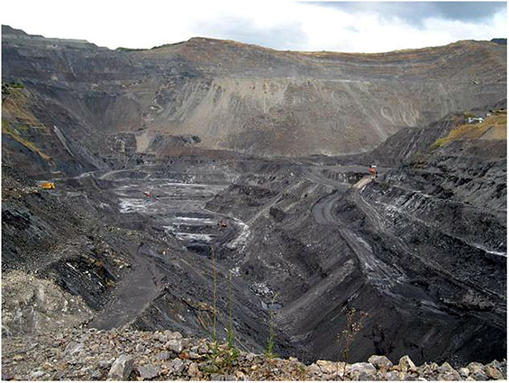 UGT FICA El Bierzo alcanza un preacuerdo en el convenio de la pizarra con una subida salarial del 12% en tres años