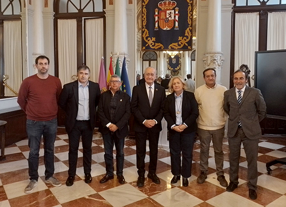 UGT FICA dona los beneficios de «Sonidaria» a las ONG Fundación Olivares, Ángeles Malagueños de la Noche y AFENES