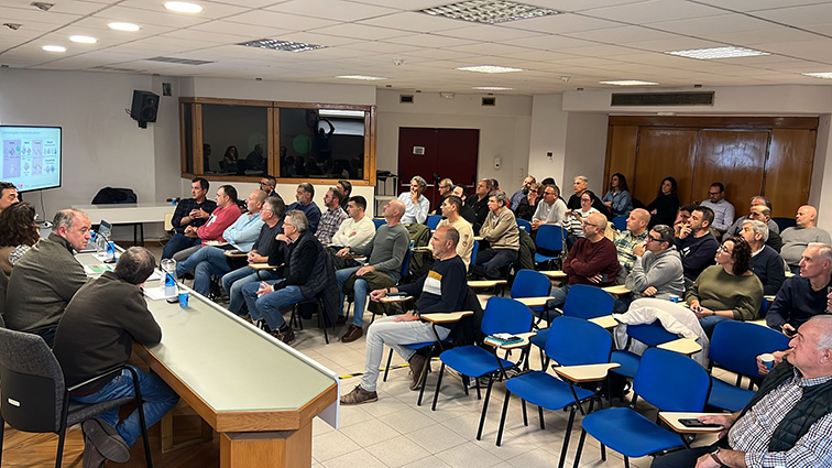 261125 Reunion delegados MA cementeros