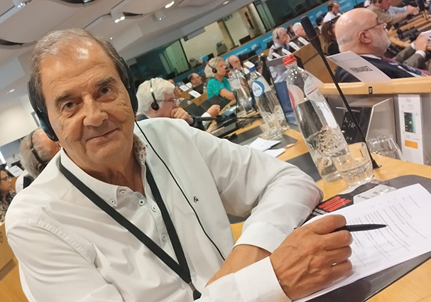 Víctor Fernández participa en la reunión de la Comisión Consultiva de las Transformaciones Industriales