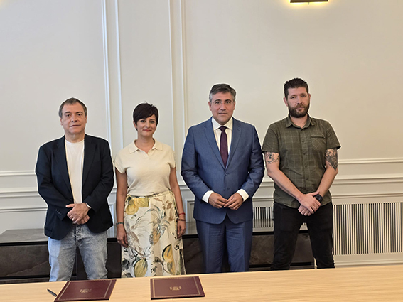 300625 Firma protocolo 1