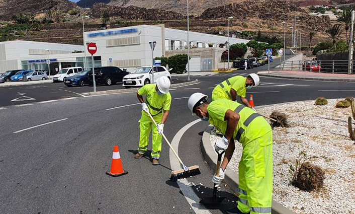 UGT FICA reclama que se garanticen las cláusulas sociales en los criterios de adjudicación de contratos públicos