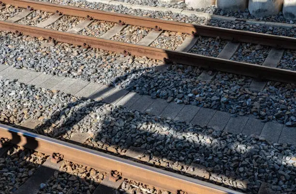 UGT CLM lamenta la muerte de un trabajador tras ser arrollado por un tren en Socuéllamos