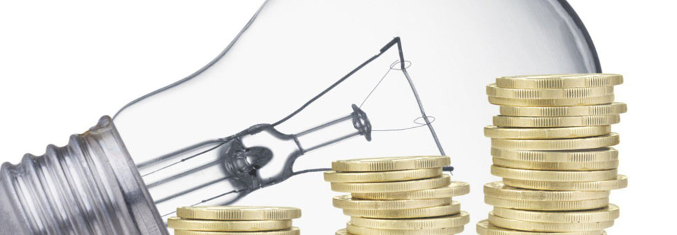 La reducción del IVA de la luz del 21% al 10% debe ser una medida permanente