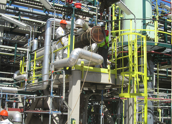 Sindicatos y patronal inician la negociación del XXI Convenio General de la Industria Química